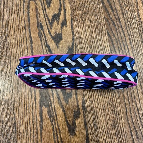 Estée Lauder Opening Ceremony blue makeup bag - Picture 11 of 11